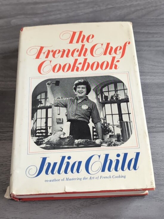 Vintage Other - Julia Child The French Chef Cookbook 1968 HC DJ Knopf First Edition
